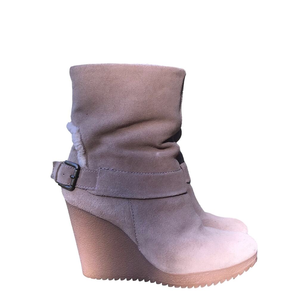Nine West Beige Leather Faux Fur Lined Heeled Boots Women's Size 7